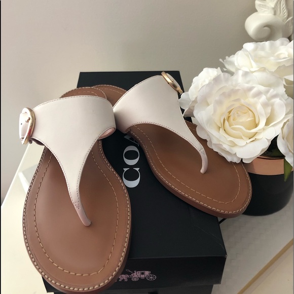 🎀 NEW!!Coach Lesli Monogram Buckle Sandals - Picture 15 of 16